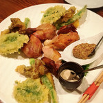 美味これくしょん神田倶楽部 - コンフィを食べやすい様に切り分けて持ってきてくださいました！(^_-)