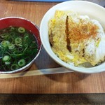 うどん 松屋 - カツ丼￥380
