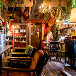 ケディ バシュカン - おしゃれな店内