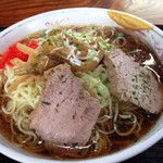 中華そば志のぶ支店 - 冷やし中華（2玉）はラーメンどんぶりです！