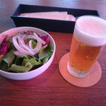 Noa Dining - パスタランチに付属のサラダとグラスビール