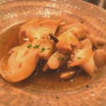 食堂 おがわ - 初めて食べた白バイ貝旨煮
      めっちゃ旨し‼️