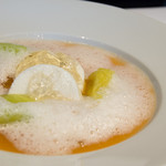 銀座 ハプスブルク・ファイルヒェン - ヨーグルトのシュニッテ　爽やかなレモンの香り