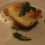 ICARO miyamoto - 秋刀魚のコンフィとスカモルツァチーズのソテー