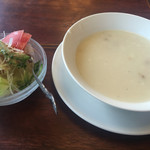割烹レストラン 大学 - スープ&サラダ