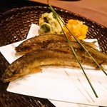 北新地 湯木 永楽町店 - 稚鮎の踊り揚げ