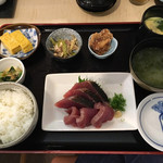 佳緒 - カツオ刺しランチ
      2016.7