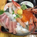 お食事処 田島 - 白身魚もたっぷり