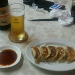 中華みっちゃん - 餃子と瓶ビール