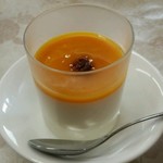 中華みっちゃん - 絶品の杏仁豆腐(マンゴーソス)