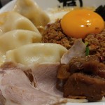 麺や マルショウ - 冷製台湾トロロまぜそば・ザ・肉盛り&水餃子増し(2016/7)