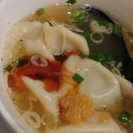 麺や マルショウ - 水餃子-ニンニク&辣油投入(2016/7)