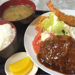 お食事処 淀ヤ - ハンバーグと海老フライの定食950円