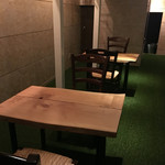 やさいのShot BAR あぐりこ - テーブル席もあります。