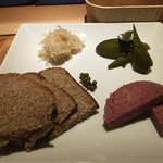 やさいのShot BAR あぐりこ - コンビーフ（A4和牛）1,200円。