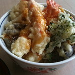 そうざい楼太 - その場で揚げてくれる天丼も最高〜。