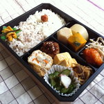 そうざい楼太 - 予算に合わせてお弁当も作ってくれます。（数十人分まで）