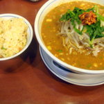 麺覇王 - 世界一坦々麺と五目炒飯
