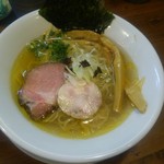 塩らーめん(\750)