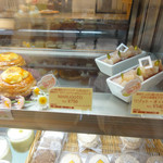 トシ・ヨロイヅカ - 