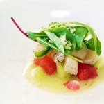 アマルフィ - ホタテ貝の炙りとメロンとスイカのセビーチェ