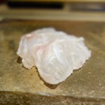 菊鮨 - ［2016/07］酒肴② クエ(あら)の刺身 フランス産岩塩