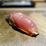 菊鮨 - ［2016/07］寿司④ かつおのたたきの握り 赤酢