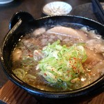 魚呑 - 特製牛すじ煮込み