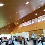 レストランハーツリー - 開放感のある空間です
