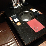 Yakiniku Inoue - 4階個室のテーブル