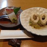 包味　ちどり - お造りと豆腐の竹輪の煮物。