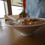 麺や二代目 夜来香 - こんな形のドンブリです