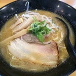 広島らーめん　平の家 - 豚骨醤油らーめん