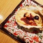 Roppongi Kakishin - 殻付き焼き牡蠣ホワイトクリーム仕立て