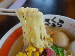 Sakura Tei - 麺は喜多方スタンダード、熟成麺ではありませんが茹で加減良し