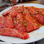 焼肉中村 - 中カルビ