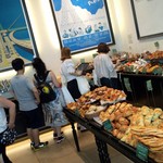 途切れることなく千客万来