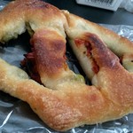 ル・プチメック東京 - 最強のフーガス（オリーブとトマト）