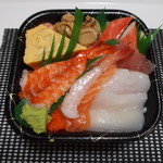 Sasago - 海鮮丼（ネタ大盛）