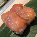Uogashi Nihonichi Tachigui Sushi - 赤貝（１貫１５０円＋税）２０１６年７月