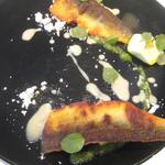 ル・ヴァンキャトル - 鮎　キュウリとレモンのソース、骨とブール・ブラン