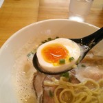 僕家のらーめん おえかき - 味の染みた煮玉子