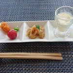 Uchi Kafe - 10食限定うちcafeハンバーグ(800円）前菜