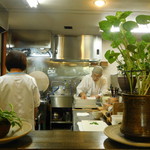 蕎麦切り　こばやし - 麺の量を計ってゆでます。