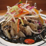 中国料理 堀内 - 水餃子の黒ゴマだれ　680円