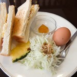 明日香 - 焼サンドにゆで玉子プラス