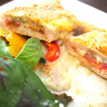 ラ コッペ - チーズとトマトのポークピカタ