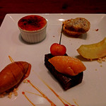 chez le mak - 【2015年7月再訪時】【2015年7月再訪時】おひとりさま限定のコースBachelor（3,300円）のデザートの盛り合わせ。