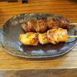 San raku - カシラ、鳥肉(タレ)