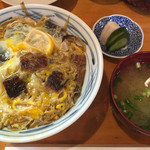 福家 - 八幡丼、味噌汁、お新香